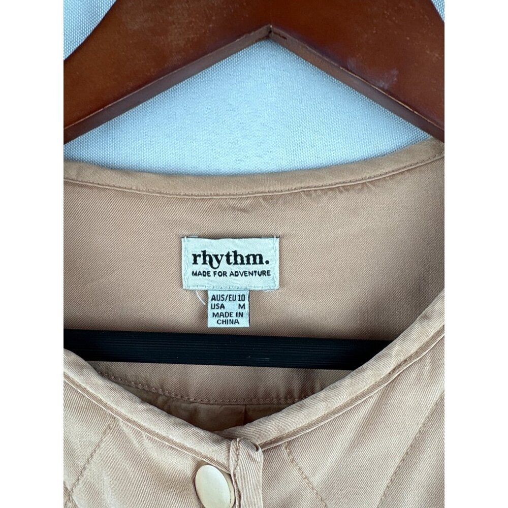 Women’s Rhythm Quilted Beige Button Up Jacket Med… - image 4